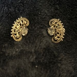 earring